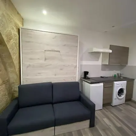 Les Balences - Jolie Studio Place Jean Jaures -wifi *